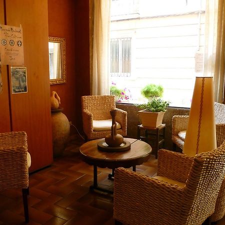 Hotel Pradas 哈卡 外观 照片